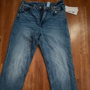 H&M High-Rise Women's Jeans in Medium Blue Wash